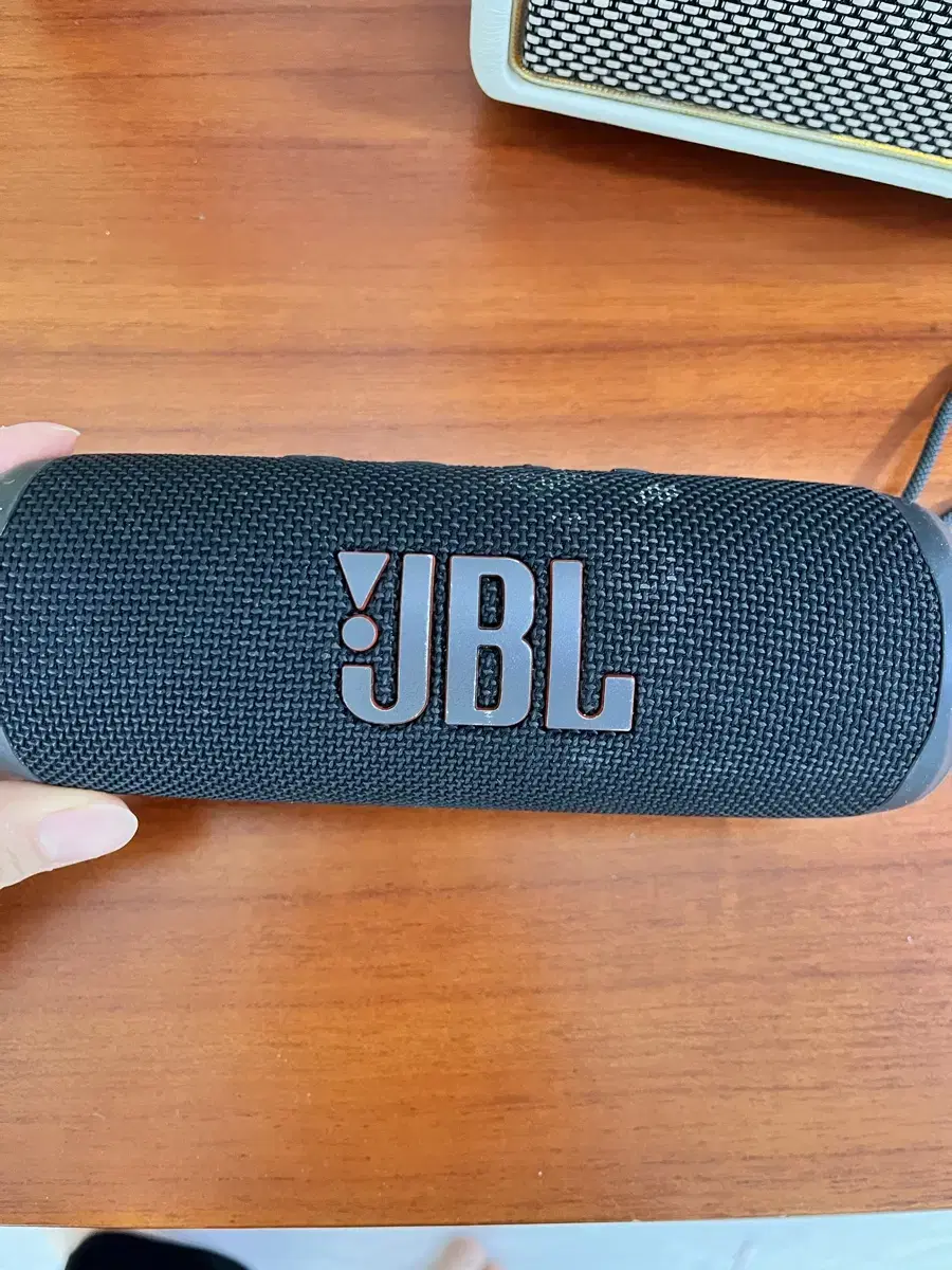 jbl flip6 판매합니다